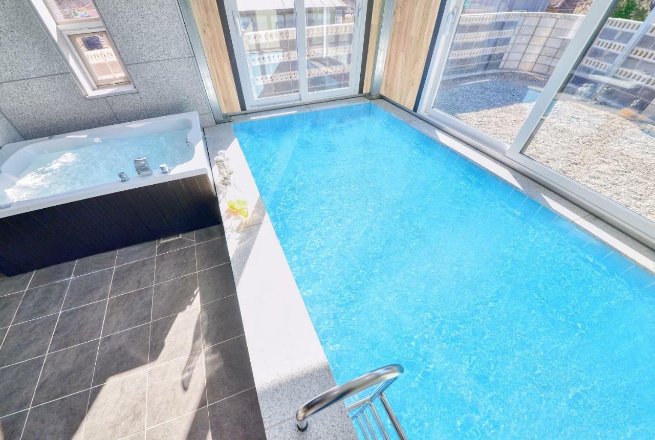 Lasso Pool Villa Сокчхо Екстер'єр фото