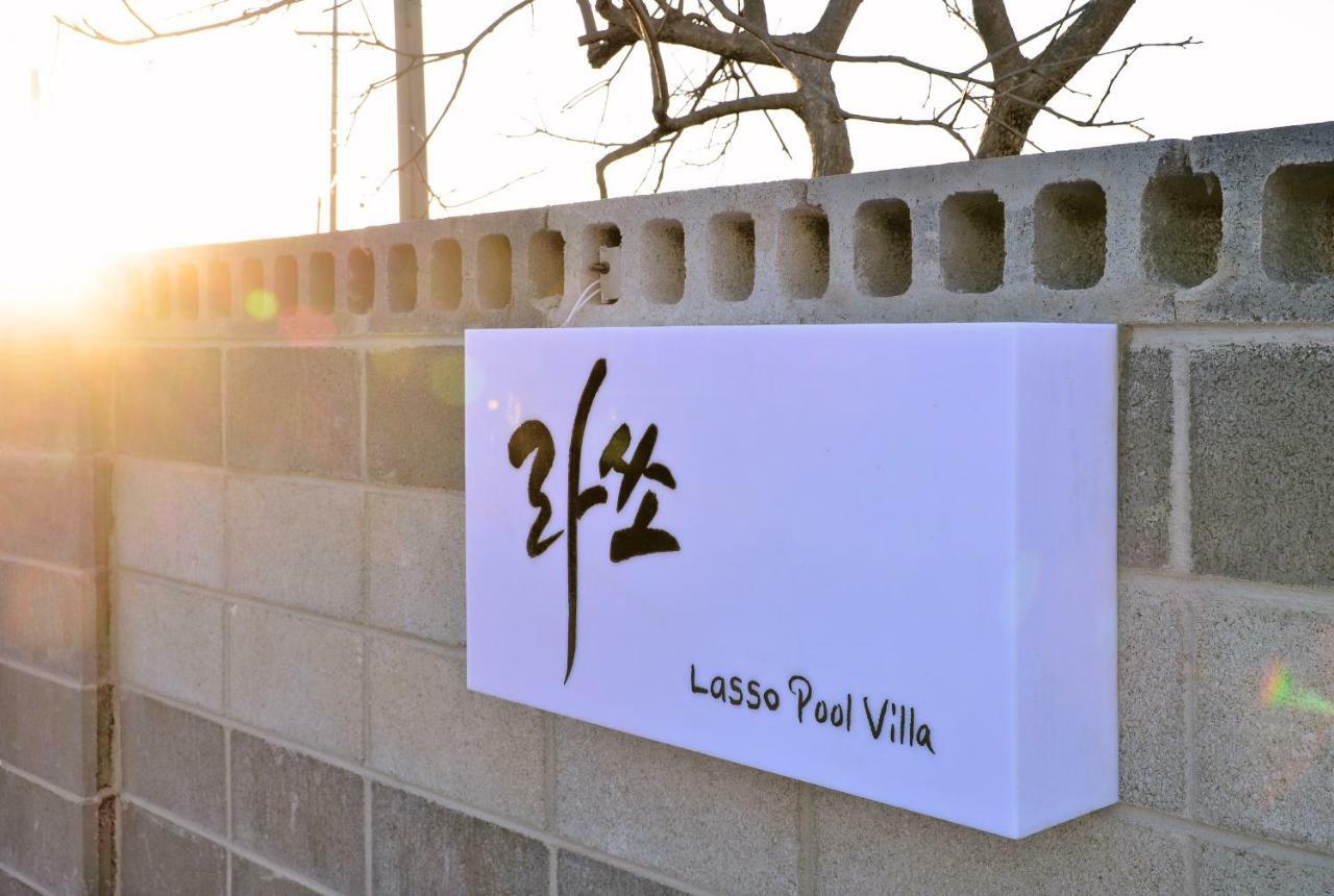 Lasso Pool Villa Сокчхо Екстер'єр фото