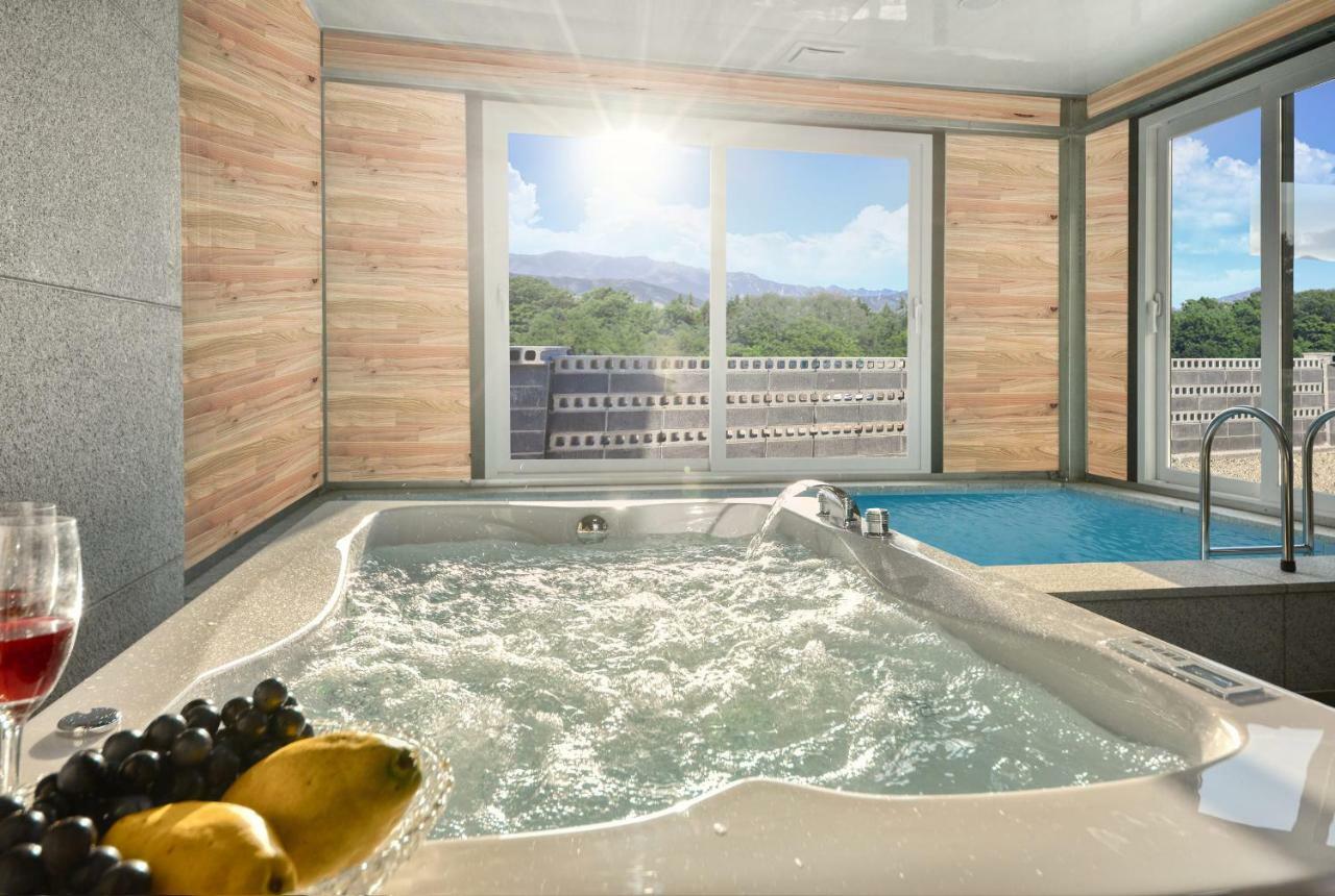 Lasso Pool Villa Сокчхо Екстер'єр фото