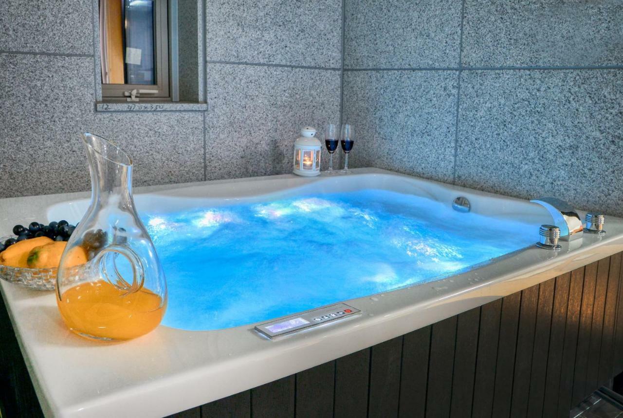 Lasso Pool Villa Сокчхо Екстер'єр фото